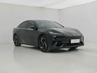 Deepal L07 2025 купить из Китая, цена 3 637 000 ₽ — Suifenhe Auto