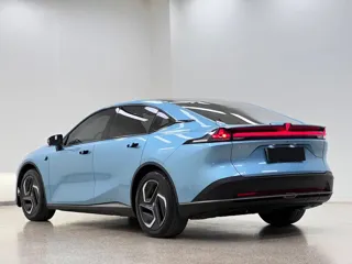 Deepal L07 2024 купить из Китая, цена 3 532 000 ₽ — Suifenhe Auto