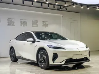 Deepal L07 2025 купить из Китая, цена 3 627 000 ₽ — Suifenhe Auto