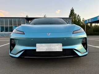 Deepal L07 2024 купить из Китая, цена 3 041 000 ₽ — Suifenhe Auto