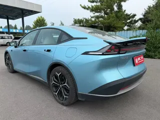 Deepal L07 2024 купить из Китая, цена 2 987 000 ₽ — Suifenhe Auto