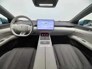 Deepal L07 2024 купить из Китая, цена 2 927 000 ₽ — Suifenhe Auto