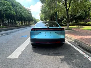 Deepal L07 2024 купить из Китая, цена 2 685 000 ₽ — Suifenhe Auto
