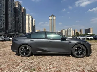 Deepal L07 2024 купить из Китая, цена 2 673 000 ₽ — Suifenhe Auto
