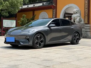 Deepal L07 2025 купить из Китая, цена 2 687 000 ₽ — Suifenhe Auto