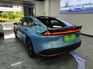 Deepal L07 2024 купить из Китая, цена 3 175 000 ₽ — Suifenhe Auto