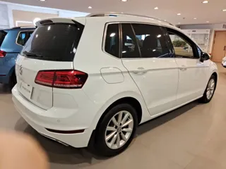 Volkswagen Golf Sportsvan 2020 купить из Китая, цена 1 689 000 ₽ — Suifenhe Auto