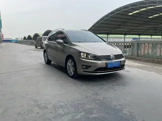 Volkswagen Golf Sportsvan 2019 купить из Китая, цена 1 533 000 ₽ — Suifenhe Auto