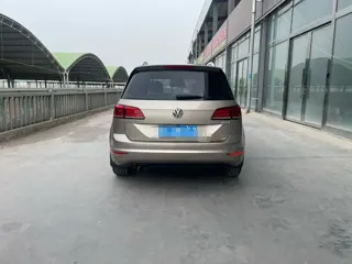 Volkswagen Golf Sportsvan 2019 купить из Китая, цена 1 533 000 ₽ — Suifenhe Auto