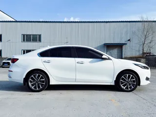Kia K3 2022 купить из Китая, цена 1 692 000 ₽ — Suifenhe Auto