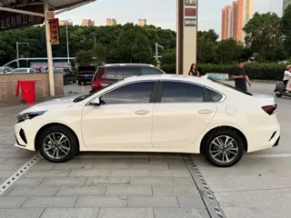 Kia K3 2024 купить из Китая, цена 1 707 000 ₽ — Suifenhe Auto