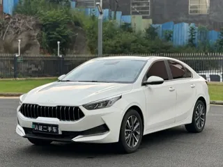 Kia K3 2023 купить из Китая, цена 1 229 000 ₽ — Suifenhe Auto