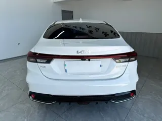 Kia K3 2023 купить из Китая, цена 1 796 000 ₽ — Suifenhe Auto