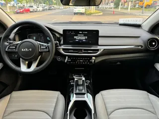Kia K3 2024 купить из Китая, цена 1 404 000 ₽ — Suifenhe Auto