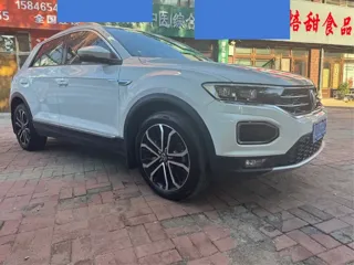 Volkswagen T-ROC 2022 купить из Китая, цена 1 497 000 ₽ — Suifenhe Auto