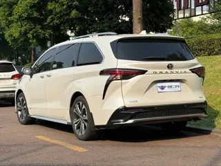 Toyota Granvia 2024 купить из Китая, цена 7 389 000 ₽ — Suifenhe Auto
