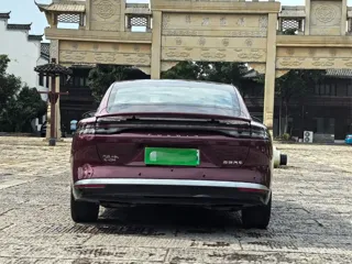 Chery Fengyun A9L 2025 купить из Китая, цена 4 673 000 ₽ — Suifenhe Auto