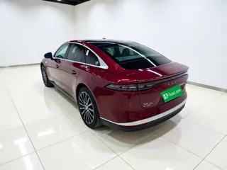 Chery Fengyun A9L 2025 купить из Китая, цена 4 930 000 ₽ — Suifenhe Auto