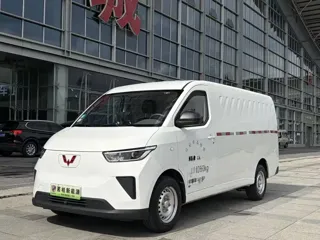 Wuling Yangguang 2024 купить из Китая, цена 1 347 000 ₽ — Suifenhe Auto