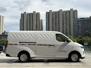 Wuling Yangguang 2024 купить из Китая, цена 1 347 000 ₽ — Suifenhe Auto