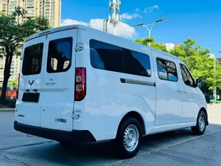 Wuling Yangguang 2024 купить из Китая, цена 1 474 000 ₽ — Suifenhe Auto