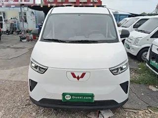 Wuling Yangguang 2025 купить из Китая, цена 1 479 000 ₽ — Suifenhe Auto