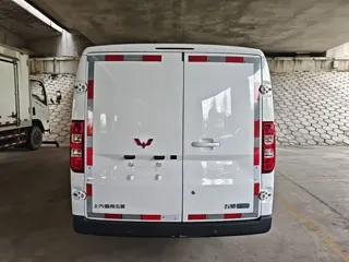 Wuling Yangguang 2024 купить из Китая, цена 1 601 000 ₽ — Suifenhe Auto