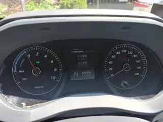 Wuling Yangguang 2024 купить из Китая, цена 1 552 000 ₽ — Suifenhe Auto
