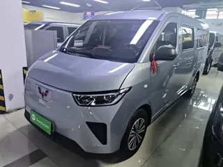 Wuling Yangguang 2025