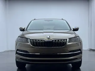 Skoda Karoq 2022 купить из Китая, цена 2 118 000 ₽ — Suifenhe Auto