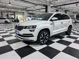 Skoda Karoq 2022 купить из Китая, цена 1 818 000 ₽ — Suifenhe Auto