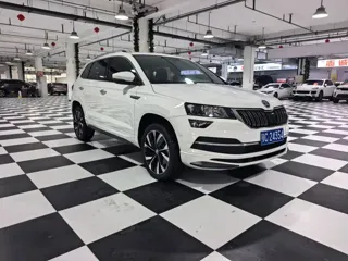 Skoda Karoq 2022 купить из Китая, цена 1 818 000 ₽ — Suifenhe Auto