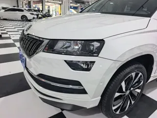 Skoda Karoq 2022 купить из Китая, цена 1 818 000 ₽ — Suifenhe Auto