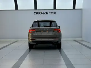 Skoda Karoq 2023 купить из Китая, цена 2 160 000 ₽ — Suifenhe Auto