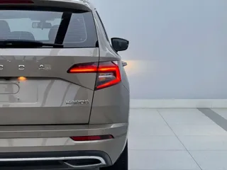Skoda Karoq 2023 купить из Китая, цена 2 160 000 ₽ — Suifenhe Auto