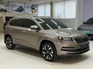 Skoda Karoq 2023 купить из Китая, цена 2 378 000 ₽ — Suifenhe Auto
