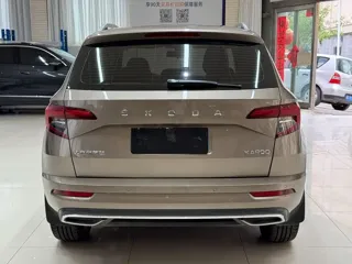 Skoda Karoq 2023 купить из Китая, цена 2 378 000 ₽ — Suifenhe Auto