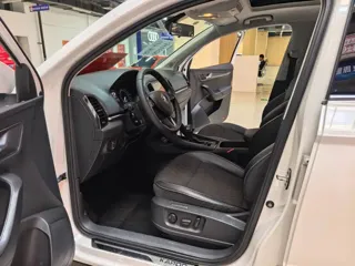 Skoda Karoq 2021 купить из Китая, цена 1 365 000 ₽ — Suifenhe Auto