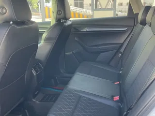 Skoda Karoq 2019 купить из Китая, цена 1 325 000 ₽ — Suifenhe Auto