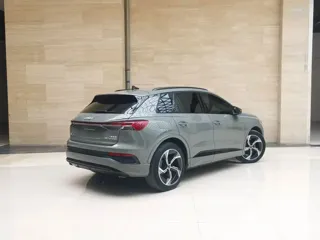Audi Q4 e-tron 2023 купить из Китая, цена 4 363 000 ₽ — Suifenhe Auto