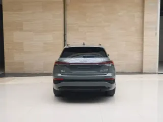 Audi Q4 e-tron 2023 купить из Китая, цена 4 363 000 ₽ — Suifenhe Auto