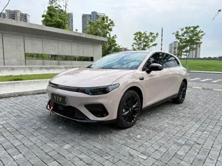 Leapmotor Lafa5 2025 купить из Китая, цена 2 988 000 ₽ — Suifenhe Auto