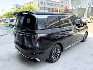 Hongqi HQ9 PHEV 2024 купить из Китая, цена 5 468 000 ₽ — Suifenhe Auto