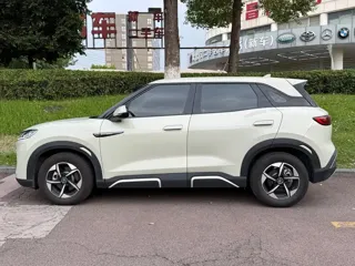 BYD Yuan UP 2025 купить из Китая, цена 2 603 000 ₽ — Suifenhe Auto