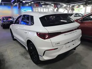 BYD e2 2021 купить из Китая, цена 1 198 000 ₽ — Suifenhe Auto