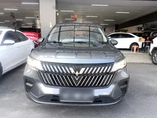 Wuling Jiachen 2023 купить из Китая, цена 1 092 000 ₽ — Suifenhe Auto