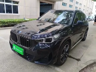 BMW iX1 2024