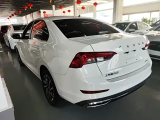 Skoda Rapid 2021 купить из Китая, цена 1 376 000 ₽ — Suifenhe Auto
