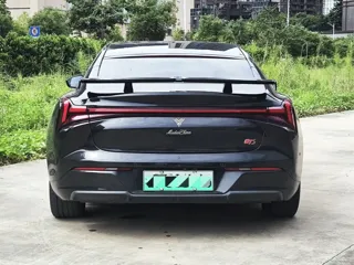 Neta S 2023 купить из Китая, цена 3 700 000 ₽ — Suifenhe Auto