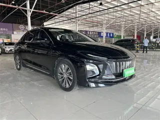 Hongqi E-QM5 2023 купить из Китая, цена 2 912 000 ₽ — Suifenhe Auto